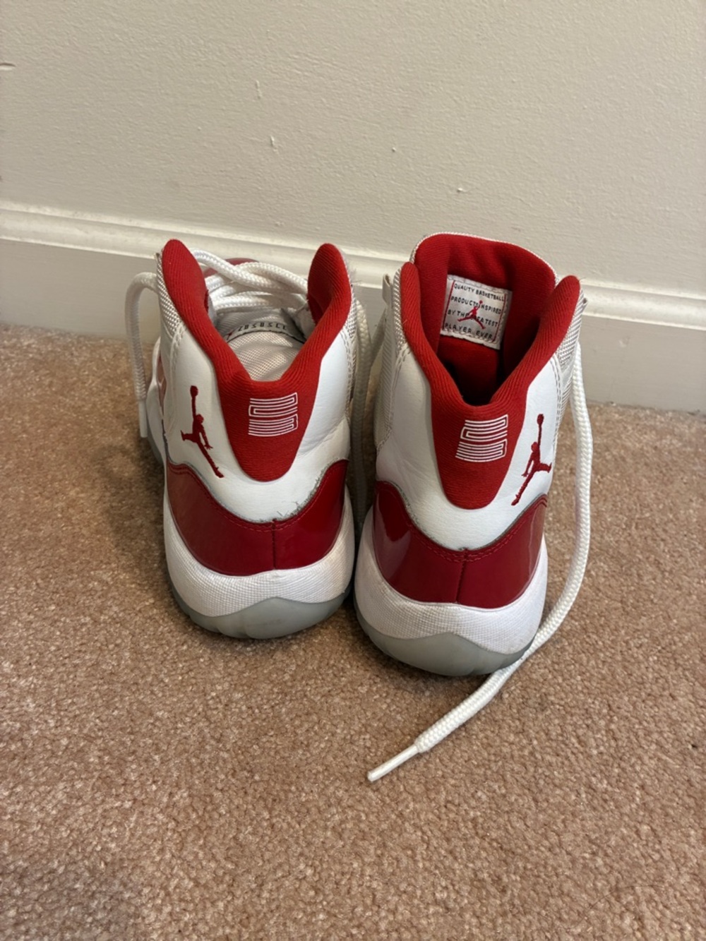 Jordan 11 retro Kids Sneakers Red and White - Picture 8 of 12